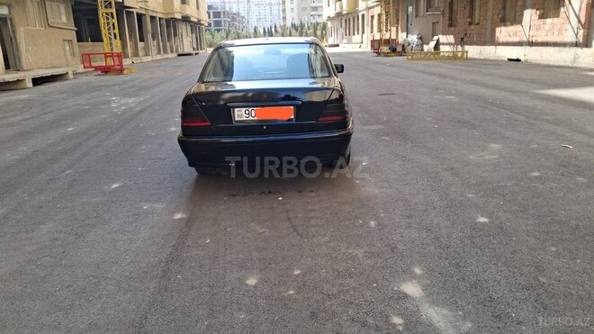 Mercedes C 200 2000, 327,154 km - 2.0 l - Bakı