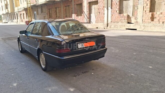 Mercedes C 200 2000, 327,154 km - 2.0 l - Bakı