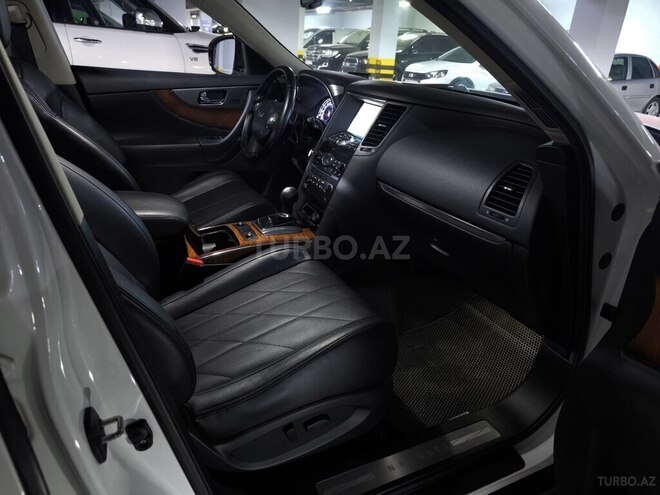 Infiniti QX70 2014, 94,000 km - 3.7 l - Bakı