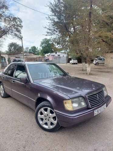 Mercedes 220 E 1995, 585,000 km - 2.2 l - Sumqayıt