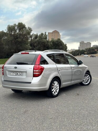 Kia  2007, 250,000 km - 1.6 l - Bakı