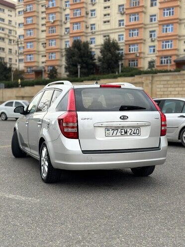 Kia  2007, 250,000 km - 1.6 l - Bakı