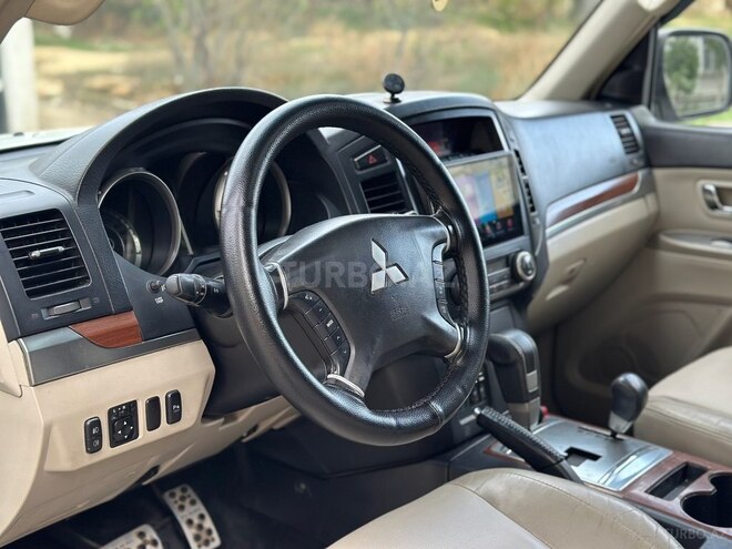 Mitsubishi Pajero 2007, 228,731 km - 3.0 л - Bakı