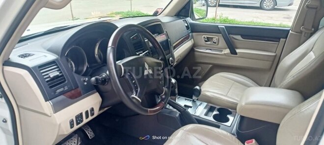 Mitsubishi Pajero 2009, 188,965 km - 3.0 l - Bakı