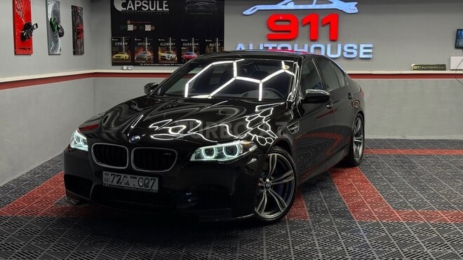 BMW M5 2012, 70,000 km - 4.4 l - Bakı