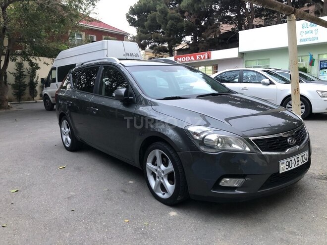 Kia  2010, 320,000 km - 1.6 l - Bakı