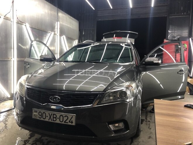 Kia  2010, 320,000 km - 1.6 l - Bakı