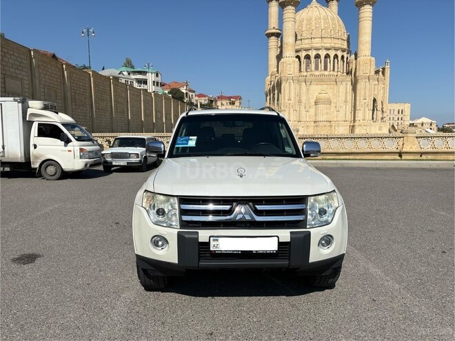 Mitsubishi Pajero 2008, 192,000 km - 3.0 l - Bakı