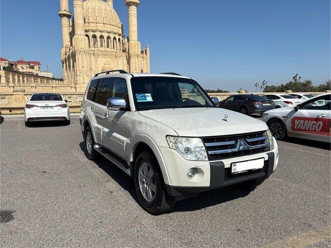 Mitsubishi Pajero 2008, 192,000 km - 3.0 l - Bakı