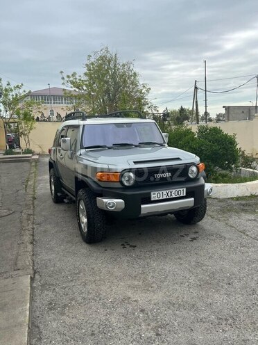 Toyota FJ Cruiser 2010, 277,000 km - 4.0 l - Bakı