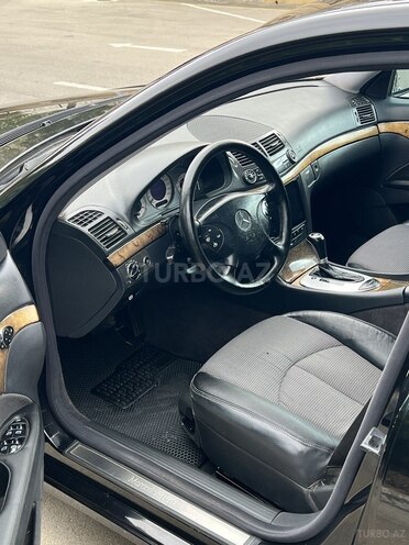Mercedes E 240 2004, 316,000 km - 2.6 l - Bakı