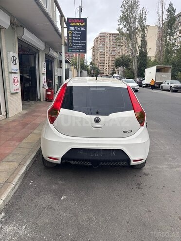 MG 3 2012, 140,000 km - 1.5 l - Bakı