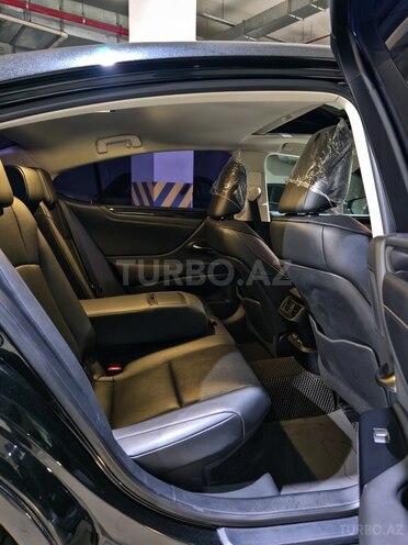 Lexus ES 300h 2021, 56,000 km - 2.5 l - Bakı