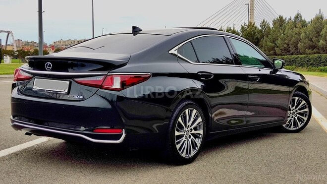 Lexus ES 300h 2021, 56,000 km - 2.5 l - Bakı