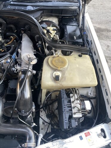 Mercedes C 220 2000, 345,678 km - 2.2 л - İmişli