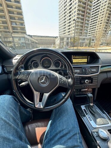 Mercedes E 200 2010, 221,000 km - 1.8 l - Bakı