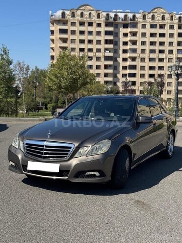 Mercedes E 200 2010, 221,000 km - 1.8 l - Bakı