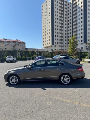 Mercedes E 200 2010, 221,000 km - 1.8 l - Bakı