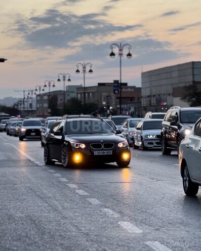 BMW 520 2009, 299,000 km - 2.0 l - Bakı