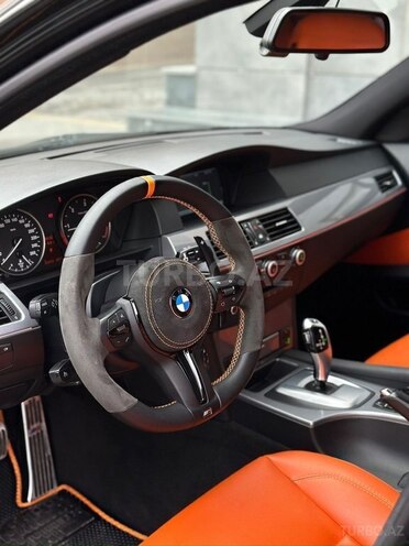 BMW 520 2009, 299,000 km - 2.0 l - Bakı