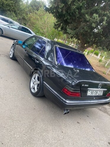 Mercedes 220 E 1994, 370,000 km - 2.2 l - Bakı