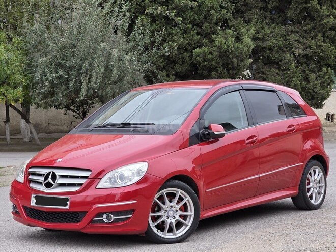 Mercedes B 170 2009, 186,000 km - 1.7 л - Sumqayıt