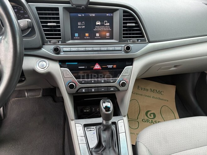 Hyundai Elantra 2016, 163,225 km - 2.0 l - Bakı