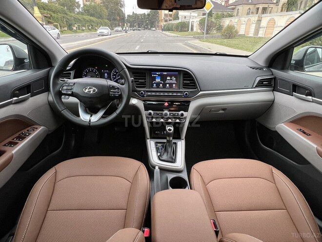 Hyundai Elantra 2020, 83,000 km - 2.0 l - Bakı