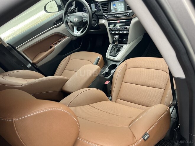 Hyundai Elantra 2020, 83,000 km - 2.0 l - Bakı