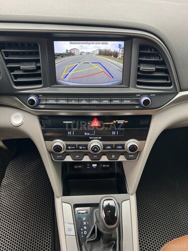 Hyundai Elantra 2020, 83,000 km - 2.0 l - Bakı