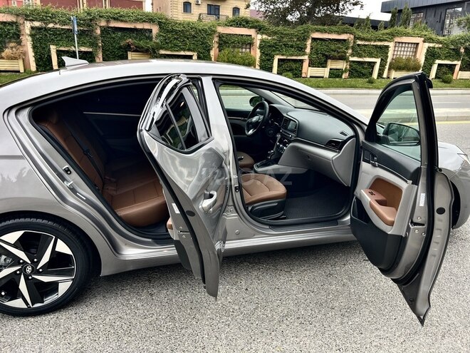 Hyundai Elantra 2020, 83,000 km - 2.0 l - Bakı
