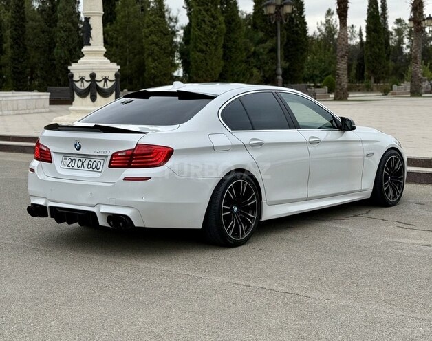 BMW 528 2015, 207,000 km - 2.0 l - Gəncə