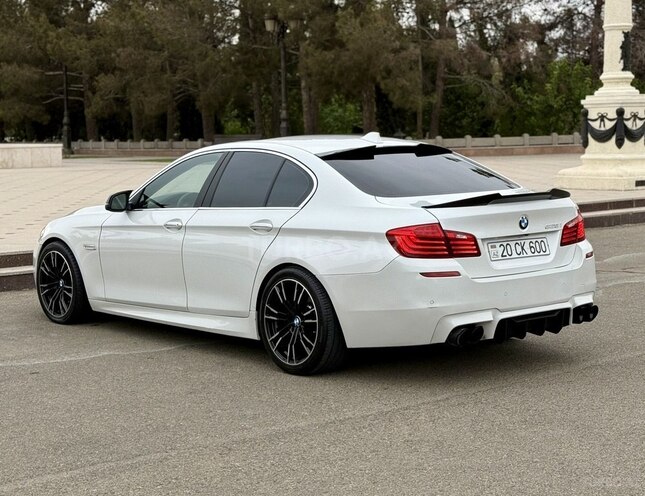 BMW 528 2015, 207,000 km - 2.0 l - Gəncə