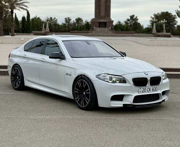 BMW 528 2015, 207,000 km - 2.0 l - Gəncə