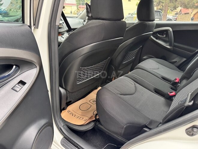 Toyota RAV4 2011, 185,793 km - 2.0 l - Bakı