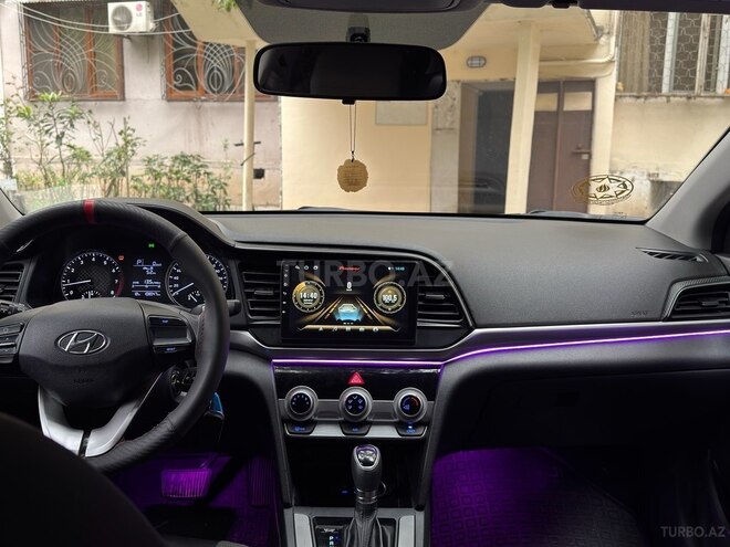 Hyundai Elantra 2019, 108,047 km - 1.6 л - Bakı