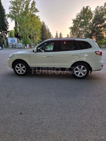Hyundai Santa Fe-6