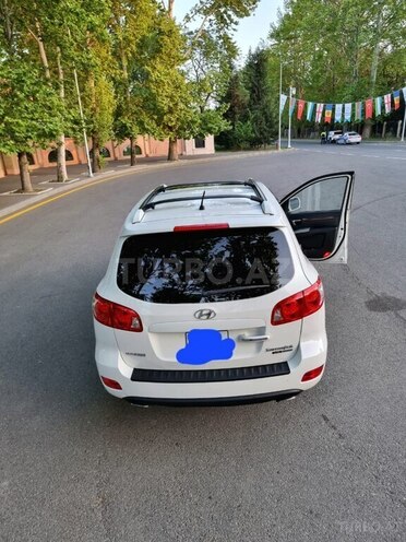 Hyundai Santa Fe-10