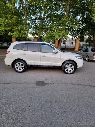 Hyundai Santa Fe-9