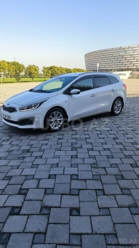 Kia  2016, 225,000 km - 1.6 l - Bakı