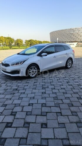 Kia  2016, 225,000 km - 1.6 l - Bakı