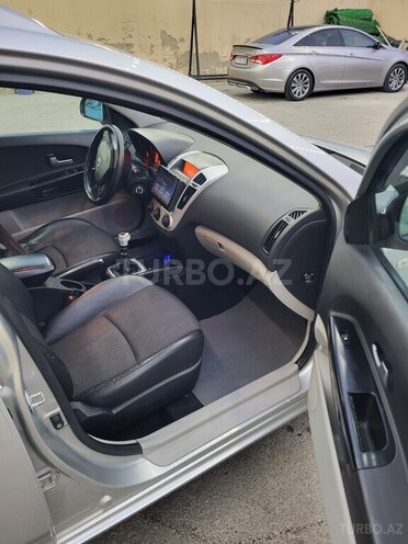 Kia Ceed 2007, 305,000 km - 1.6 l - Bakı