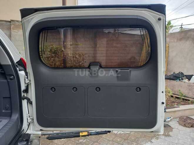 Toyota Land Cruiser Prado 2013, 179,600 km - 2.7 л - Bakı