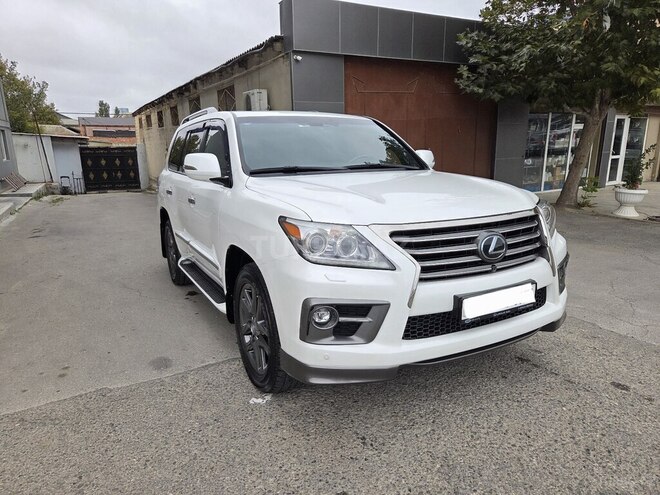 Lexus LX 570 2014, 192,000 km - 5.7 l - Bakı