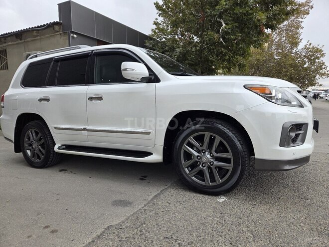 Lexus LX 570 2014, 192,000 km - 5.7 l - Bakı