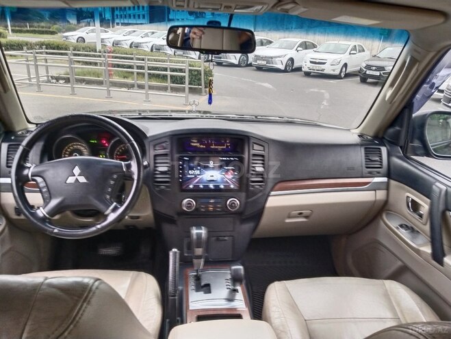 Mitsubishi Pajero 2007, 213,000 km - 3.0 л - Bakı