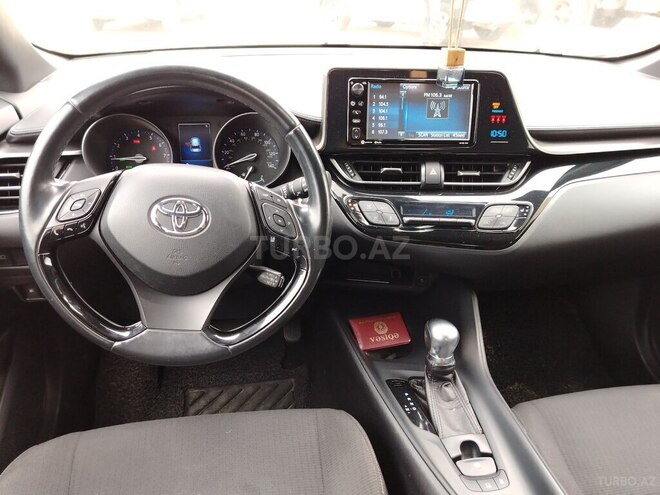 Toyota C-HR 2018, 80,900 km - 2.0 l - Bakı