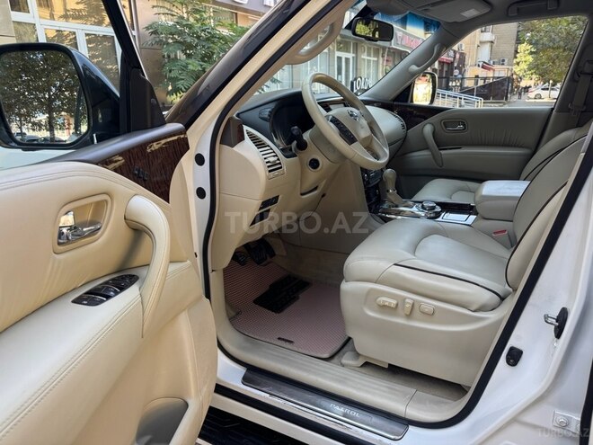 Nissan Patrol 2013, 180,000 km - 5.6 l - Bakı