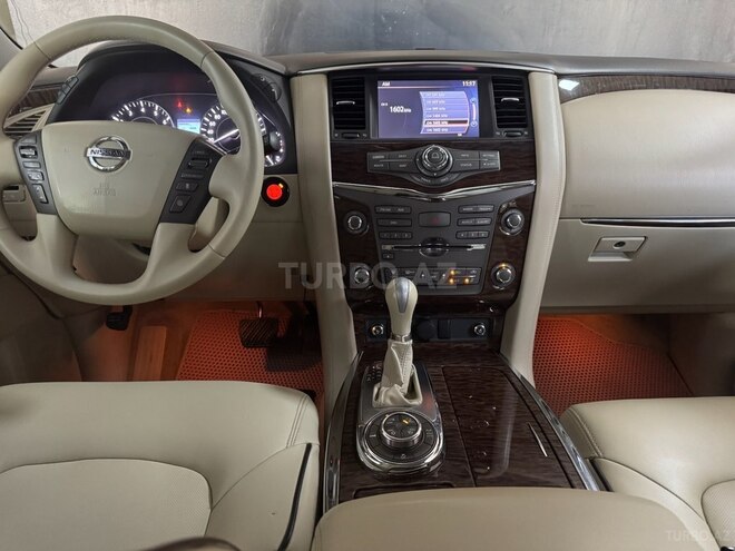 Nissan Patrol 2013, 180,000 km - 5.6 l - Bakı