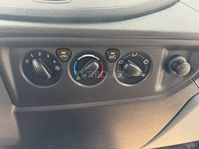 Ford Transit 2015, 188,000 km - 2.2 l - Bakı